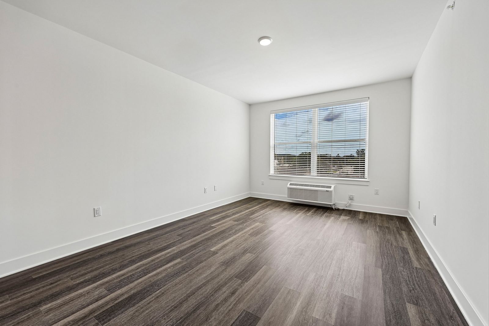 Meridia Pompton Lakes apartment bedroom with corner windows