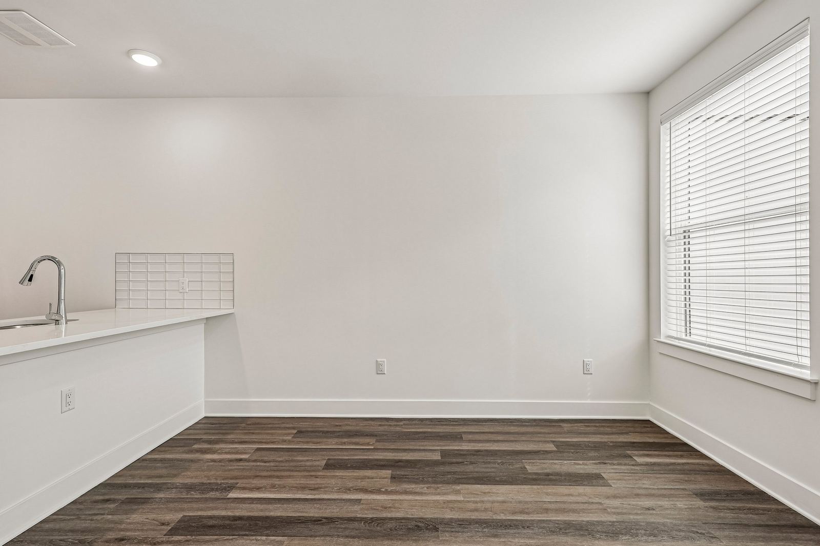 Meridia Pompton Lakes apartment kitchen corner counter