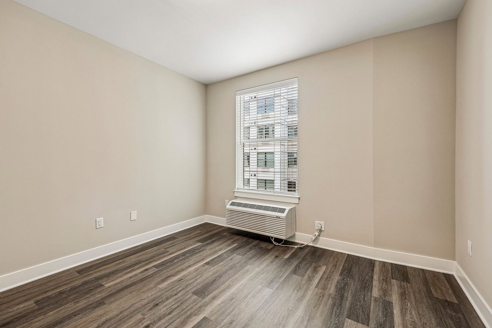 Meridia Pompton Lakes apartment walk-in closet